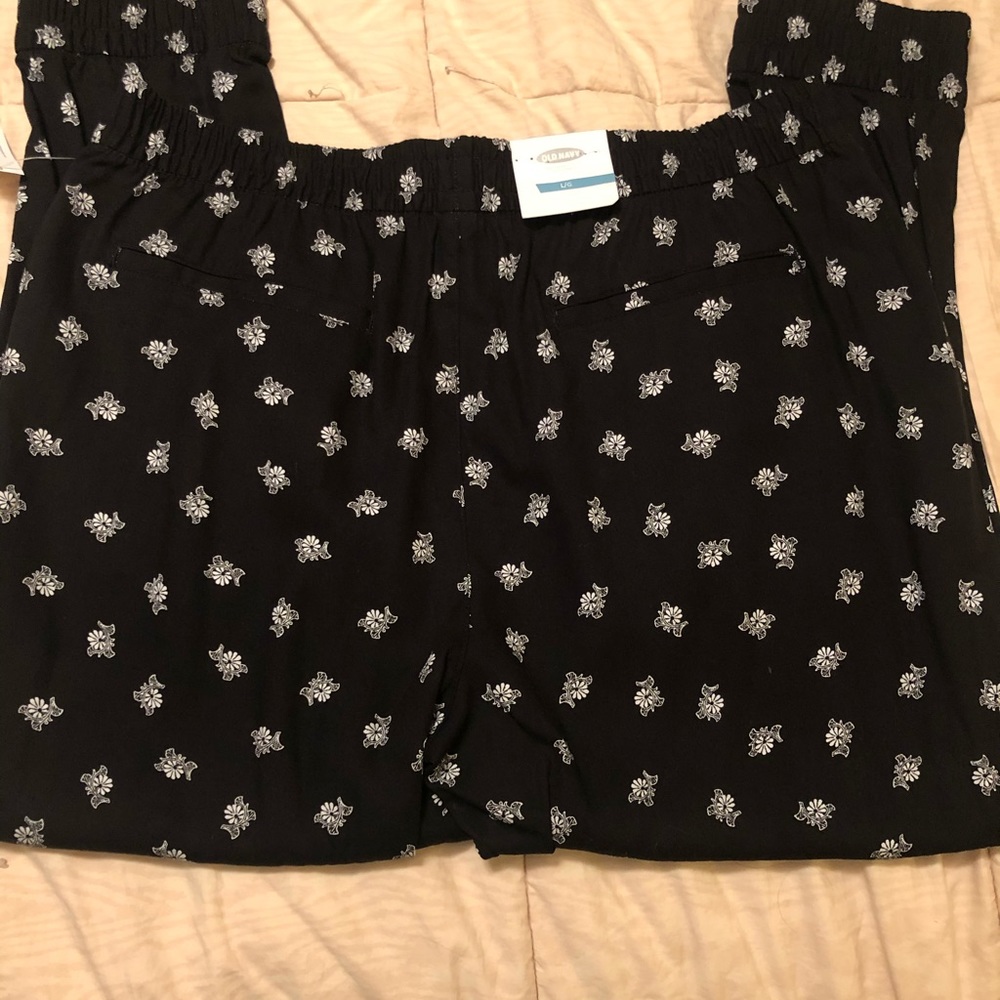 Dressy Black and White Joggers (Tags Attached) - Picture 2 of 4